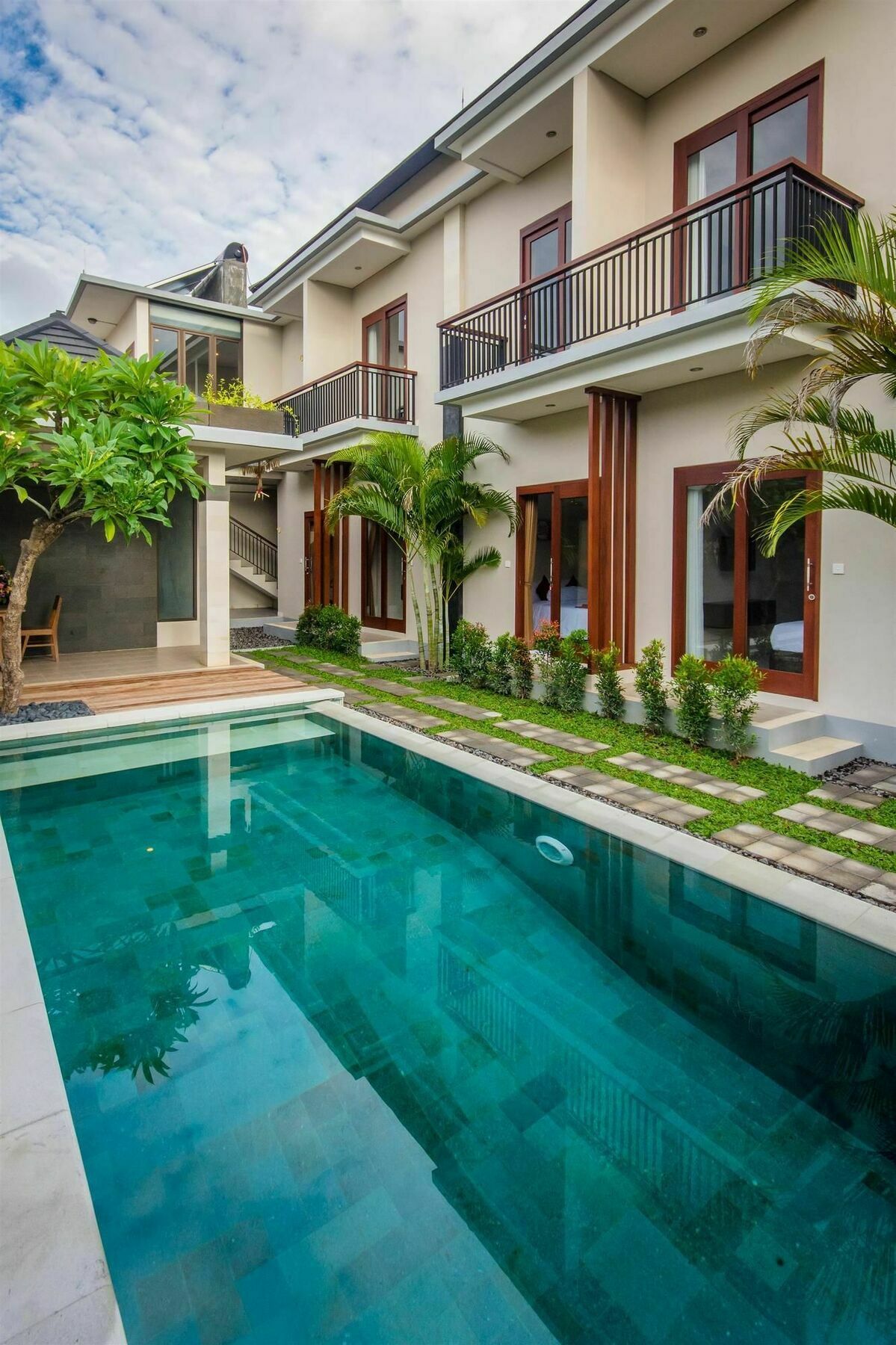 Valka Bali *